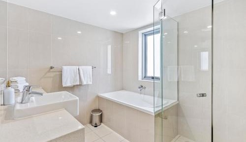 Three-Bedroom Apartment with Ocean View