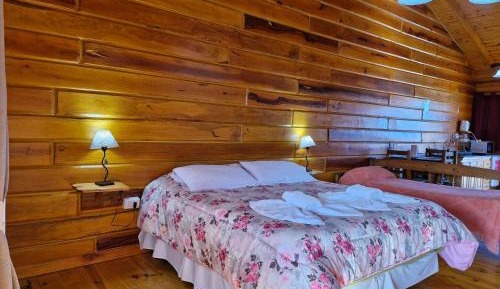 Apartment with Mountain View