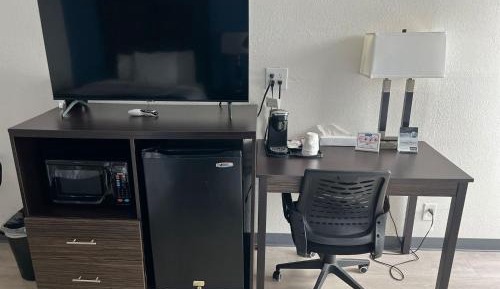 King Room - Non-Smoking