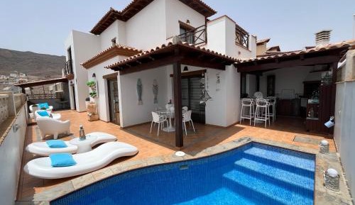 Three-Bedroom Townhouse