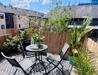 Two-Bedroom Apartment with Terrace