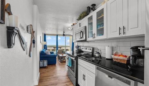 305 2 Bedroom 1 Bath Gulf View