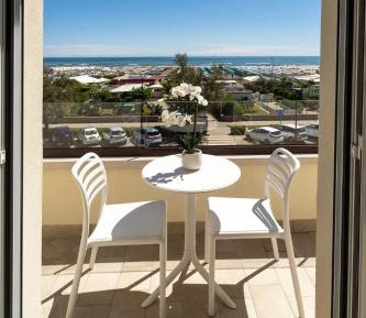 Double Room with Balcony and Sea View