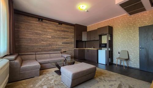 Apartment with Pool View 