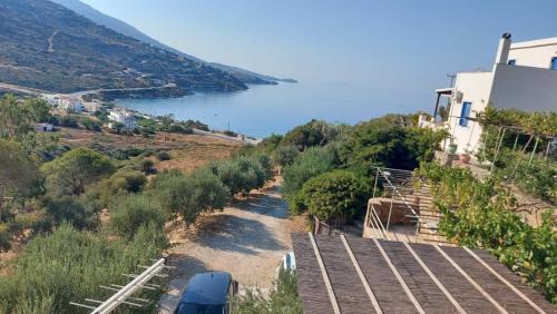 Family Apartment with Mezzanine and Sea View