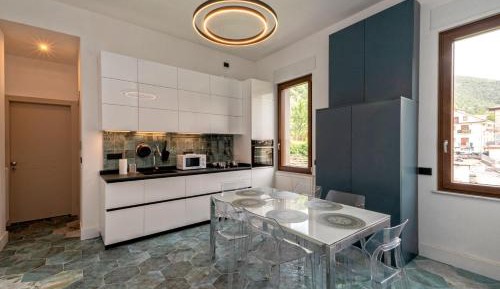 King Room with Mountain View