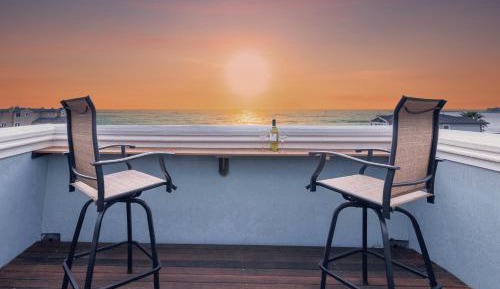 Four-Bedroom Deluxe Home - Oceanfront