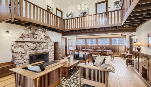 Eight-Bedroom House