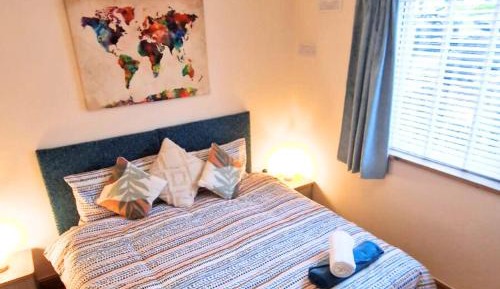 Deluxe One-Bedroom Apartment with Garden View