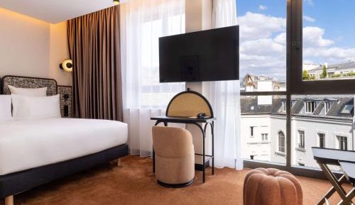 Junior Suite with One Double and One Sofa Bed