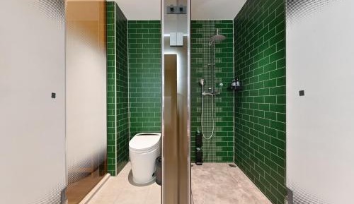 Twin Room with Shower