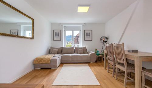 Two-Bedroom Deluxe Apartment with Balcony