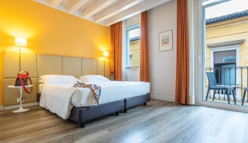 Superior Double or Twin Room with Balcony