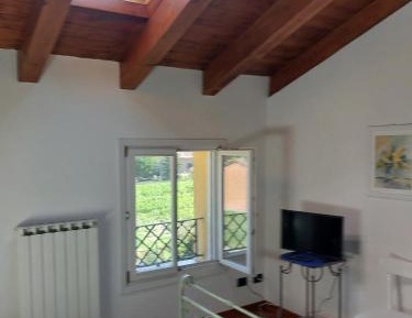 Standard Single Room with Shared Bathroom