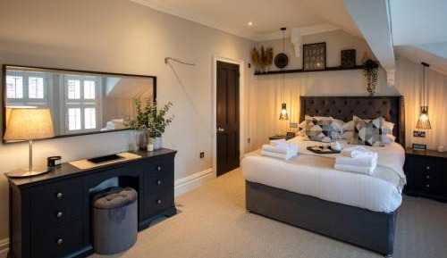 Superior King Room