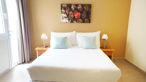 Two-Bedroom Apartment (2-4 Adults)