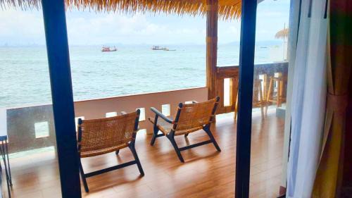 Quadruple Room with Sea View