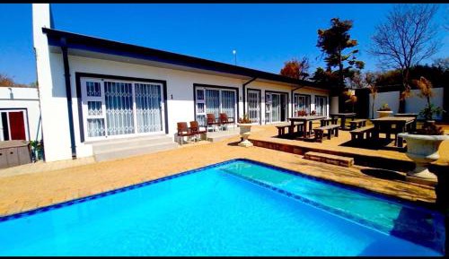 King Room with Pool View