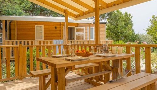 Three-Bedroom Prestige Cottage - 6 People