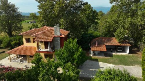 Three-Bedroom Townhouse