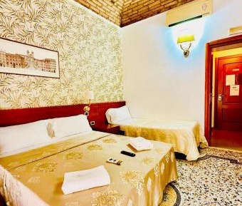 Quadruple Room with Private Bathroom