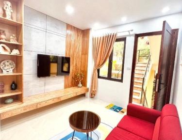 Deluxe One-Bedroom Apartment with Garden View