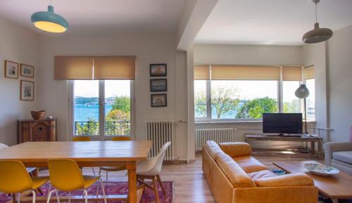Three-Bedroom Apartment with Sea View