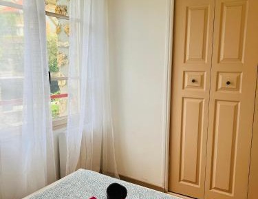 Apartment with Garden View