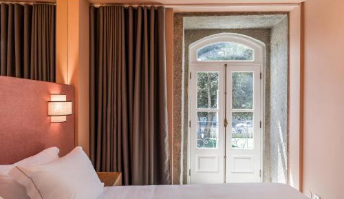 Deluxe Double or Twin Room with River View