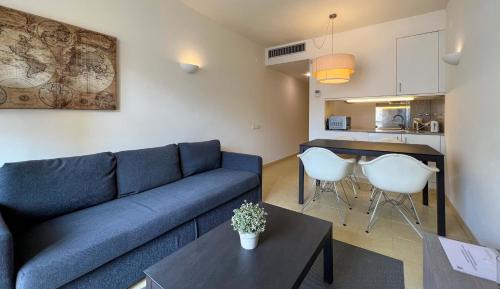 One-Bedroom Apartment with Balcony