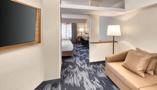 One-Bedroom Queen Suite with Sofa Bed