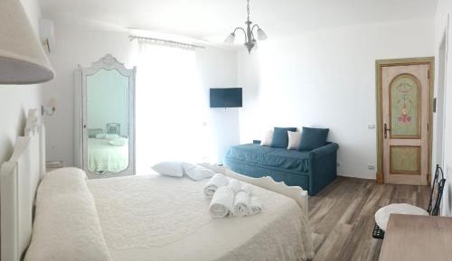 Quadruple Room with Balcony
