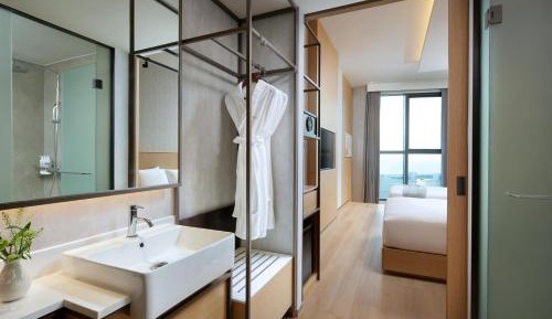 Superior Family Twin Side Ocean View (10F - 19F)