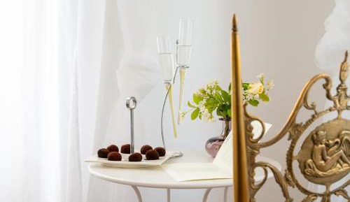 One-Bedroom Apartment with Terrace