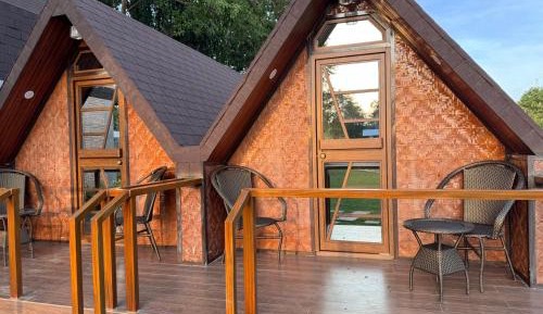 Deluxe Double Room (2 Adults + 1 Child)