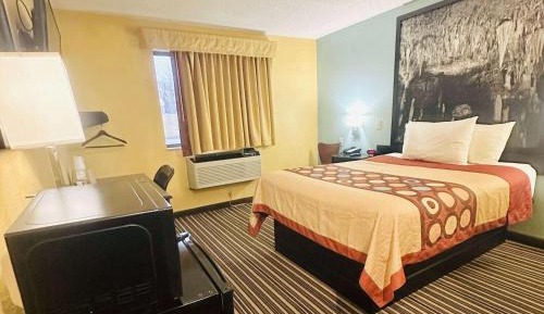 Queen Room - Disability Access/Non-Smoking