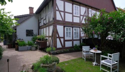 Superior One-Bedroom Apartment