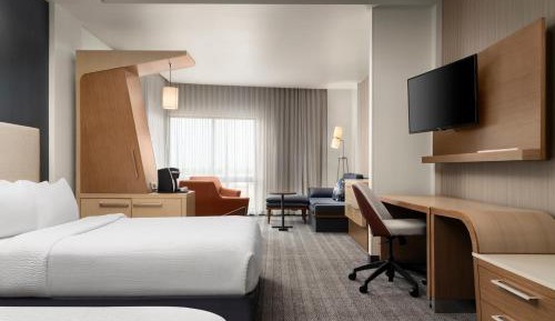 Queen Suite with Two Queen Beds