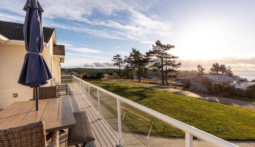 Four-Bedroom Holiday Home