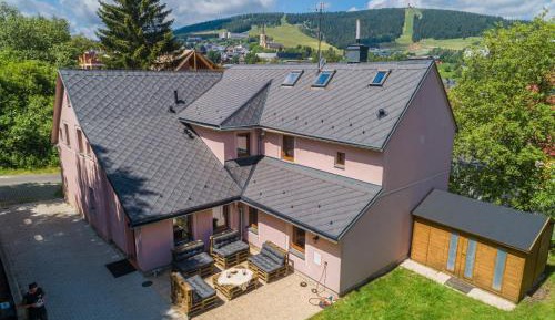 Superior Chalet