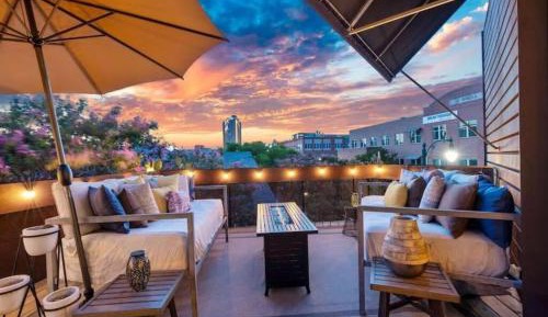 Two-Bedroom Apartment with City View