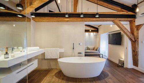 Mini-loft, Bath & view Berges du Rhône