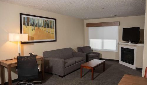 One-Bedroom Suite with Two Double Beds - Non-Smoking