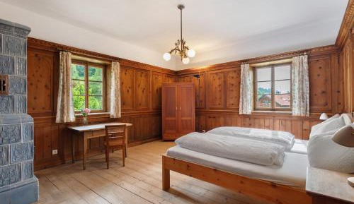 Superior One-Bedroom Apartment with Balcony