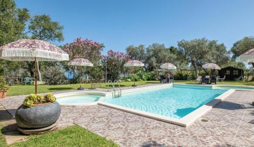 Four-Bedroom Holiday Home