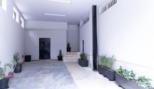 One-Bedroom Deluxe Apartment