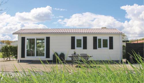 One-Bedroom Holiday Home