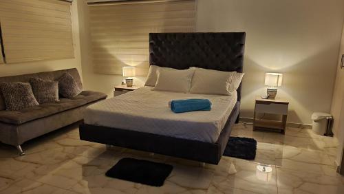 King Suite with Spa Bath