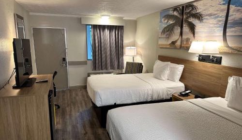 Double Room with Two Double Beds - Non-Smoking