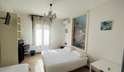 Triple Room with Private Bathroom